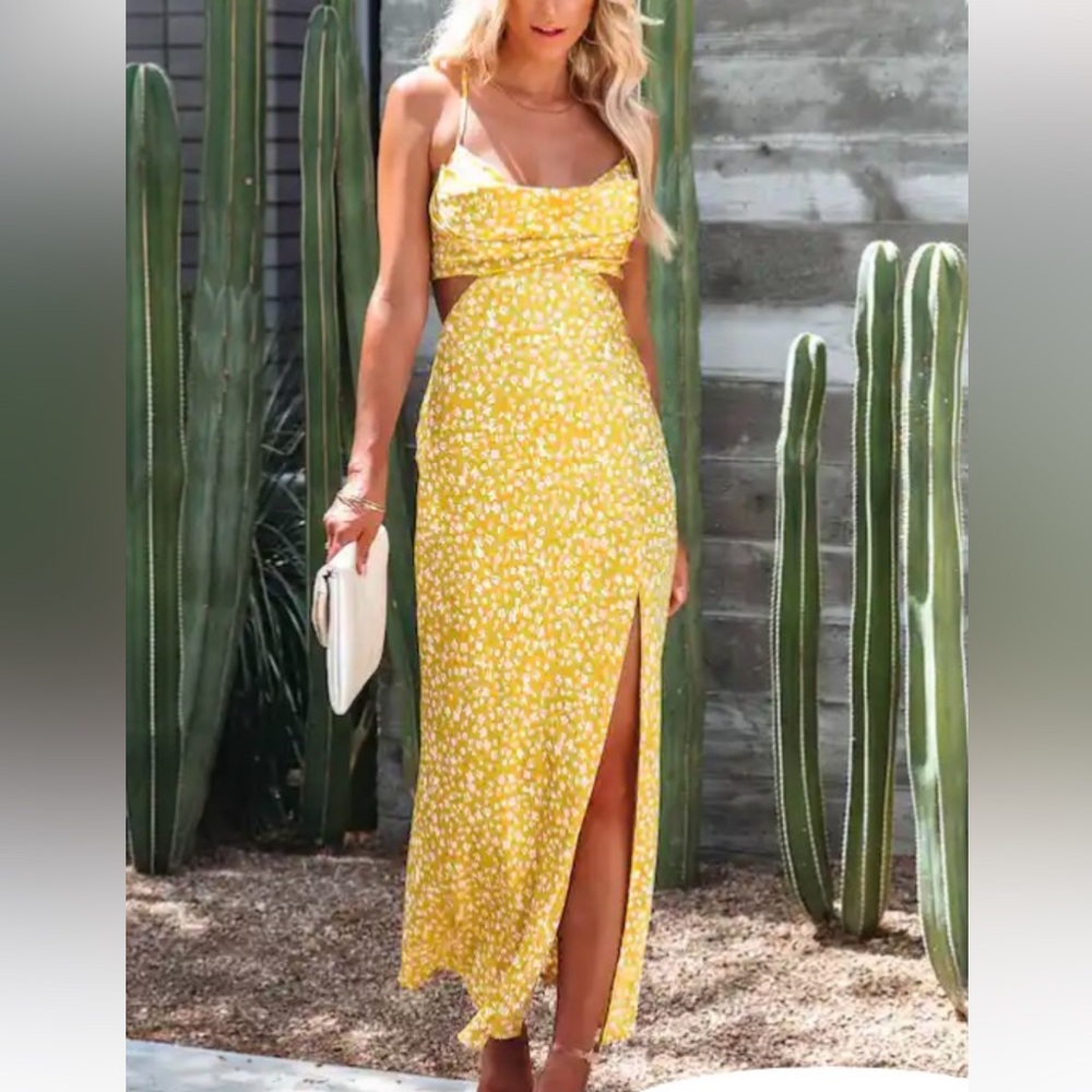 NEW VICI EL DORADO SATIN CUTOUT MAXI DRESS IN YELLOW FLORAL SZ S